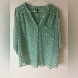 Women’s Maurice’s button up blouse. Size: XXL. Mint colored. Worn once.